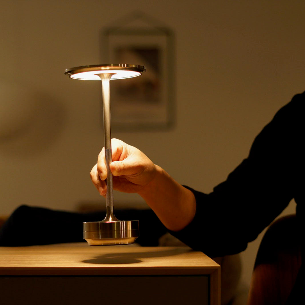 Hestia™ - Smart Lamp