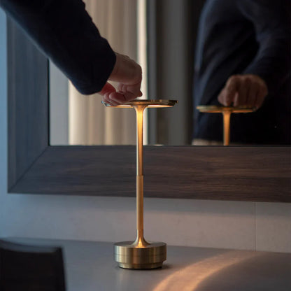 Hestia™ - Smart Lamp