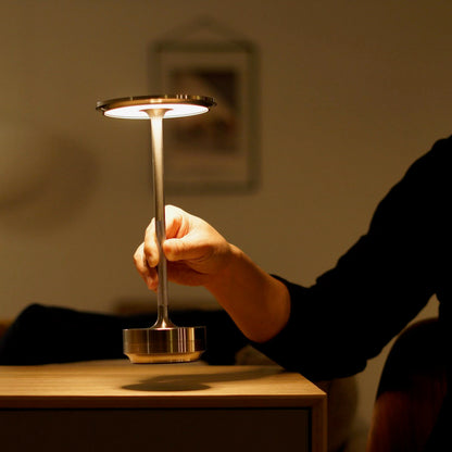 Hestia™ - Smart Lamp